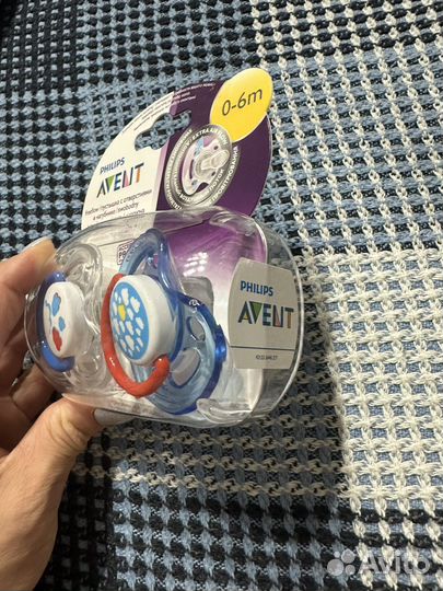Пустышка avent 0 6 - 2 шт новая