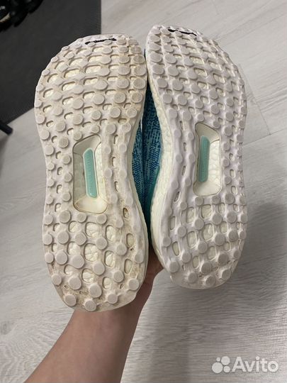 Кроссовки денские adidas boost