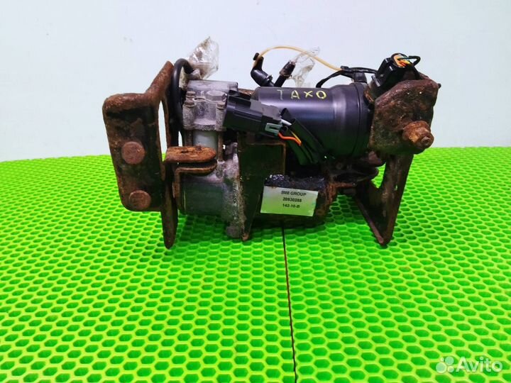 Компрессор пневмоподвески Chevrolet Tahoe 900 5.3