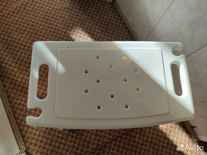 Стул для ванной