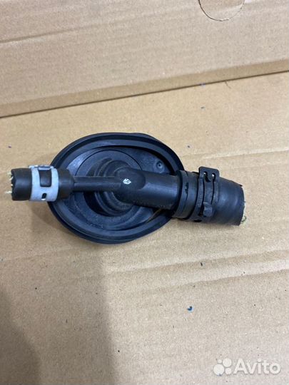 Штуцер Mercedes-Benz C-Class W203 M112E26 112.912