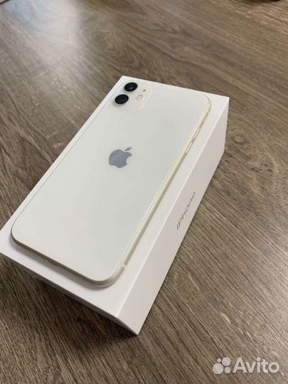 Телефон iPhone 11