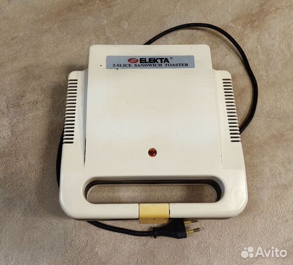 Сэндвичница/бутербродница elekta