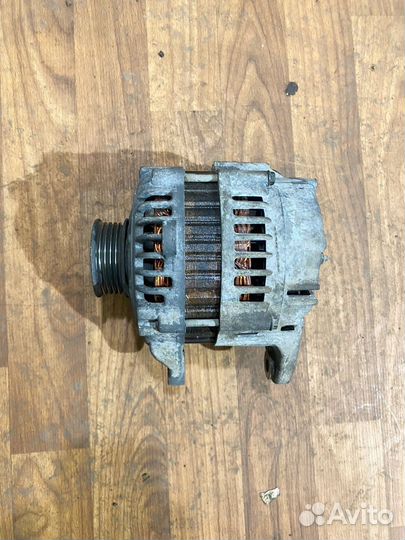 Генератор на Nissan Cube;March