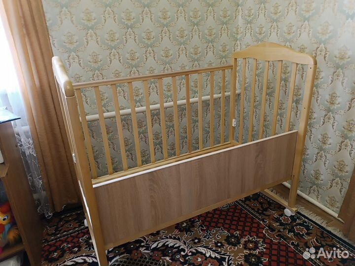 Детская кроватка