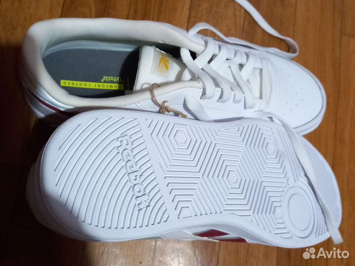 Кроссовки Reebok новые