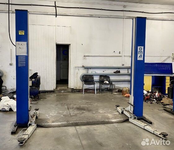 Подьемник автомобильный гидравлический Италия