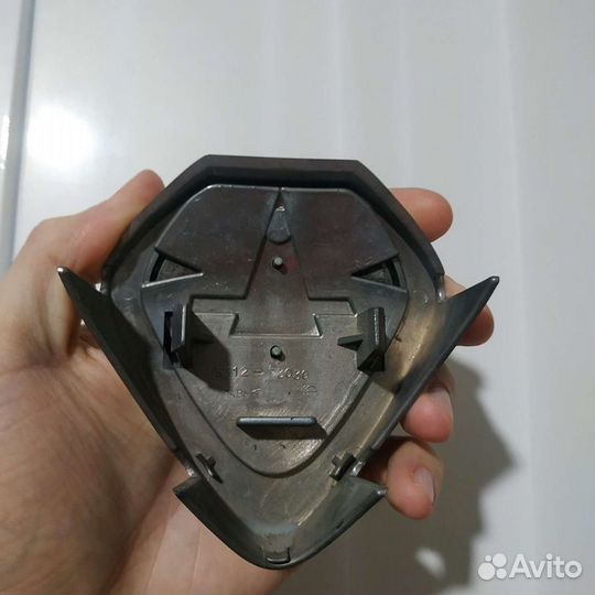 Эмблема Toyota altezza