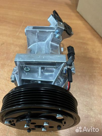 Компрессор кондиционера renault fluence /logan