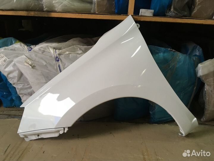 Крыло левое Лада Гранта FL Белое без отв
