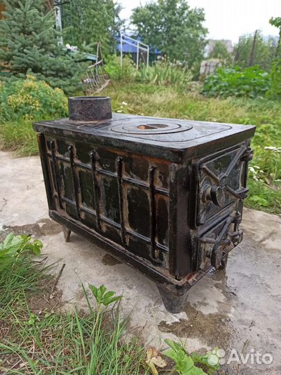 Чугунная дачная печь-буржуйка