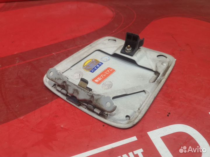 Лючок бензобака Toyota Chaser JZX81