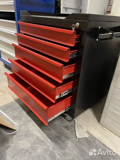 Тумба инструментальная подкатная (5 ящиков)