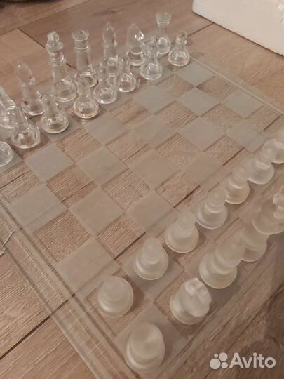 Шахматы стеклянные