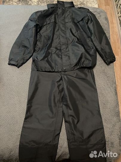 Ветровлагозащитный костюм черный