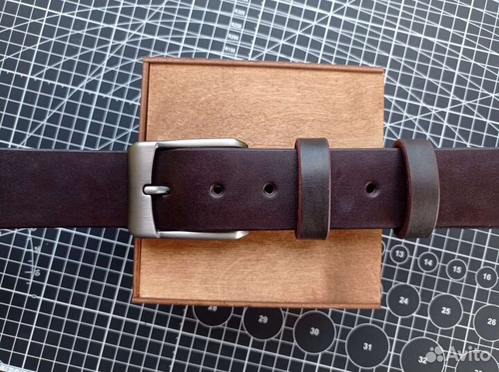 Мужской кожаный ремень ручной работы