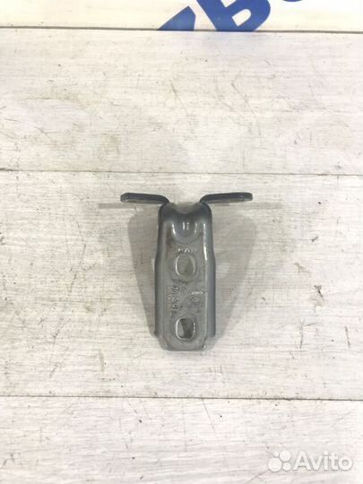 Петля двери перед прав chevrolet cruze 1.6 мт хетч
