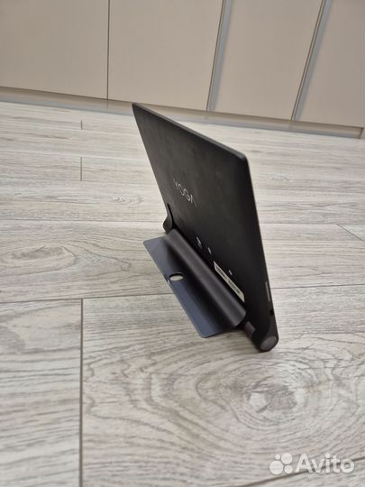 Планшет Lenovo yoga Tab 3 10'
