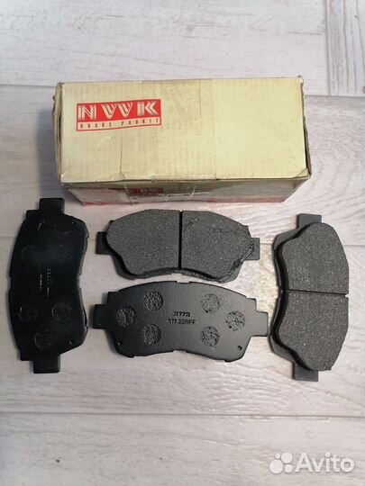 Колодки тормозные передние Toyota Mark ll /Crown