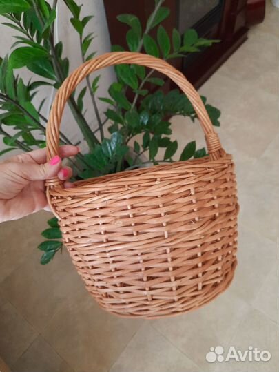 Корзины плетеные из ивы