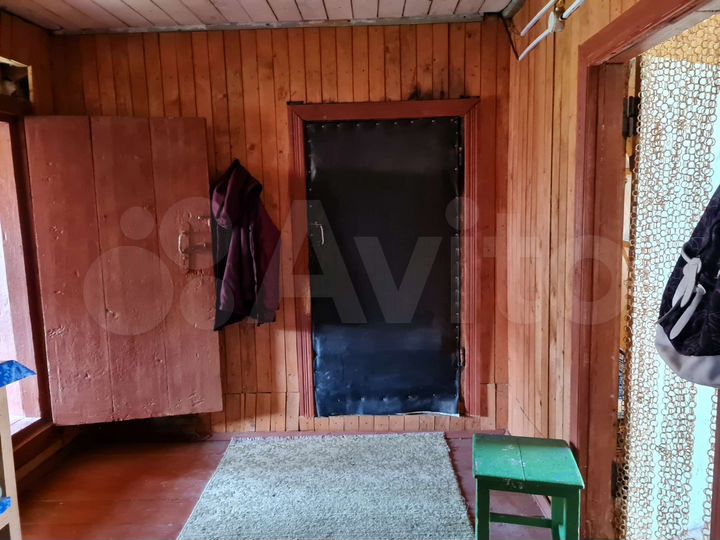 Дом 33,8 м² на участке 10 сот.