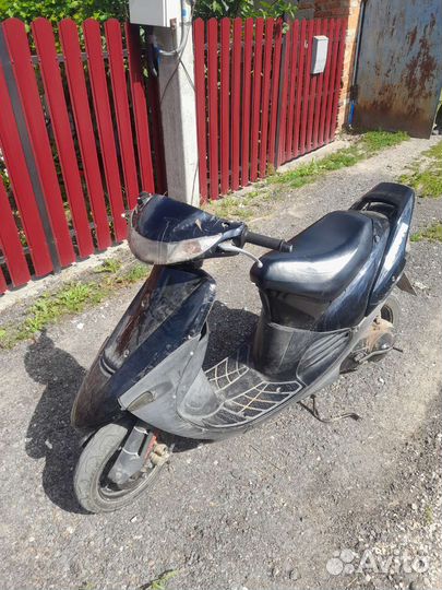 Скутер Suzuki