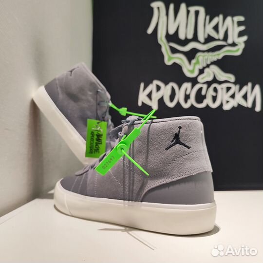 Оригинальные кроссовки Nike Jordan Series Mid Grey