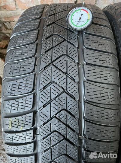 Pirelli Winter Sottozero 3 235/40 R19