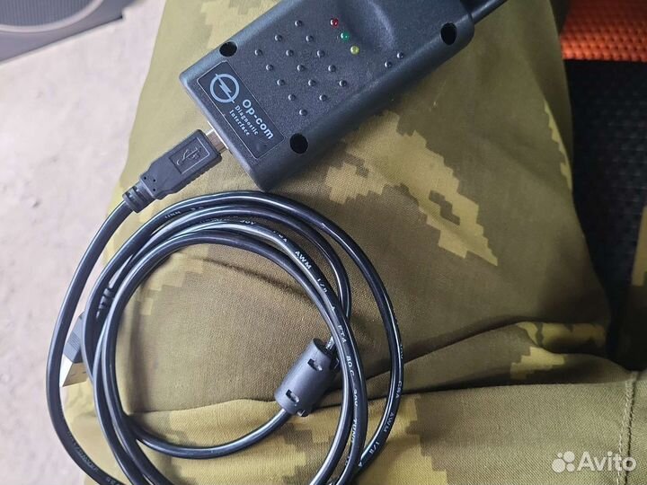 Автомобильный сканер Op-com