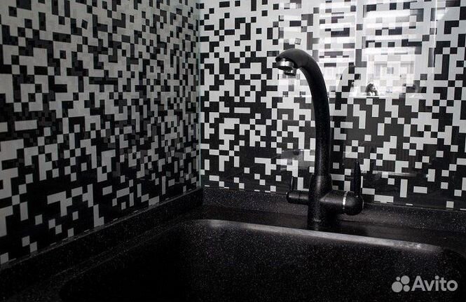 Угловой кухонный гарнитур современный