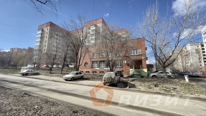 Помещение с вытяжкой и парковкой