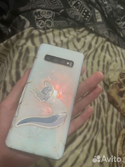 Телефон samsung s10