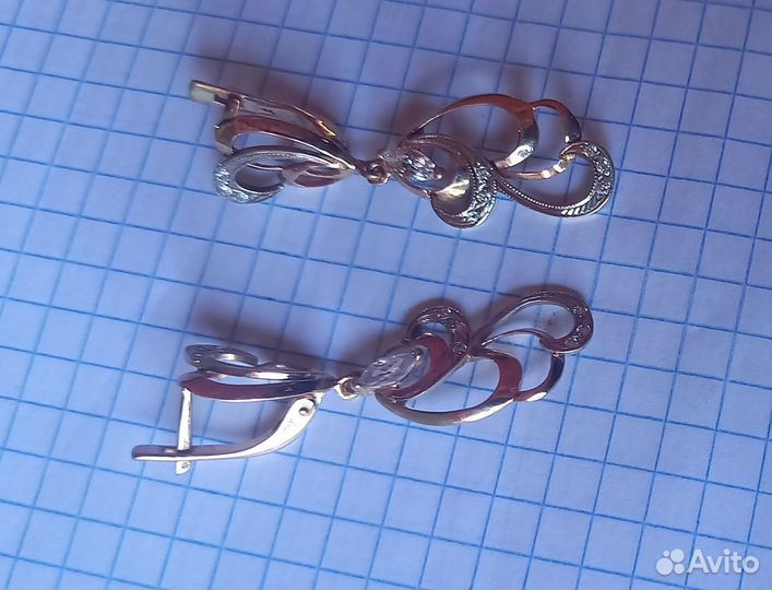 Золотые серьги