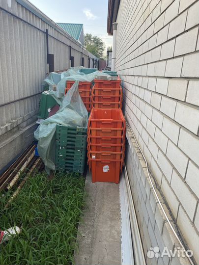 Ящики/контейнеры из толстого пластика,прочные