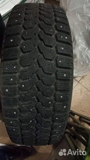 Yokohama F700Z 215/65 R16 99V