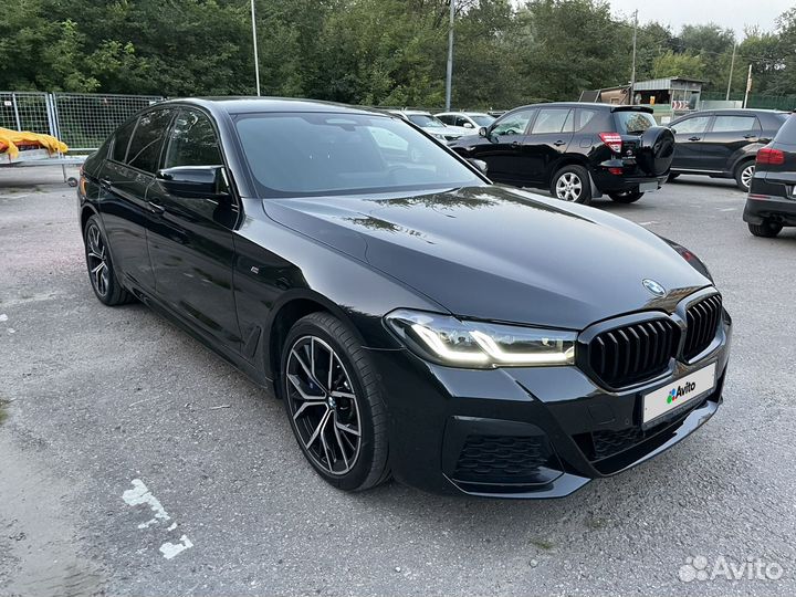 BMW 5 серия 3.0 AT, 2021, 10 200 км