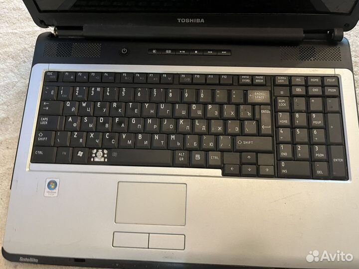 Ноутбук toshiba