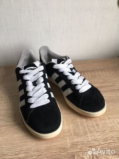 Продам кроссовки 43 размер