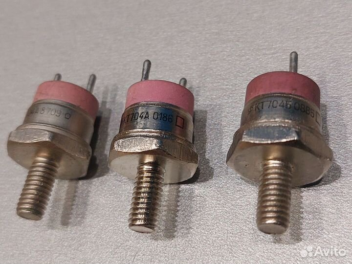 Транзистор кт704а, кп904а,2т912а. кт911а. кт907а