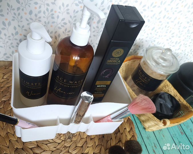 Контейнер для косметики. Для ванной. Корзина