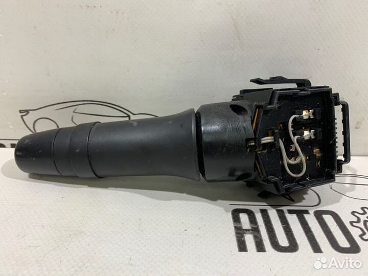 Подрулевой переключатель стеклоочистителей