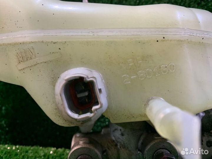 Главный тормозной цилиндр Toyota Corolla Fielder