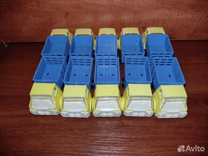 Машинка игрушка детская СССР колкий пластик 10шт
