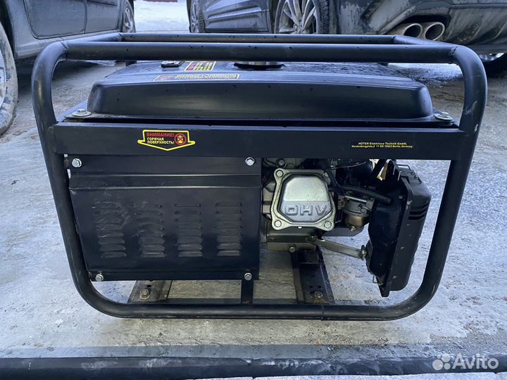 Бензиновый электрогенератор huter DY3000L