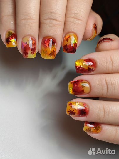 Маникюр и педикюр в студии
