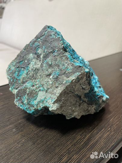 Хризоколла на породе