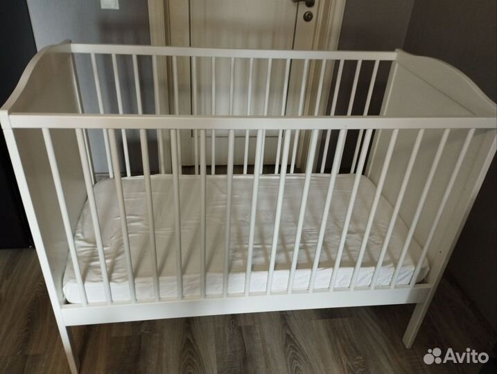 Детская кровать IKEA с матрасом