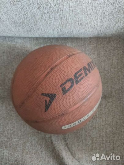 Баскетбольный мяч