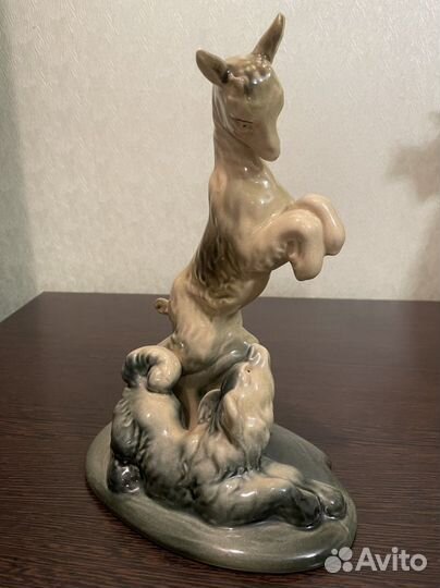 Собака и козлик статуэтка 
