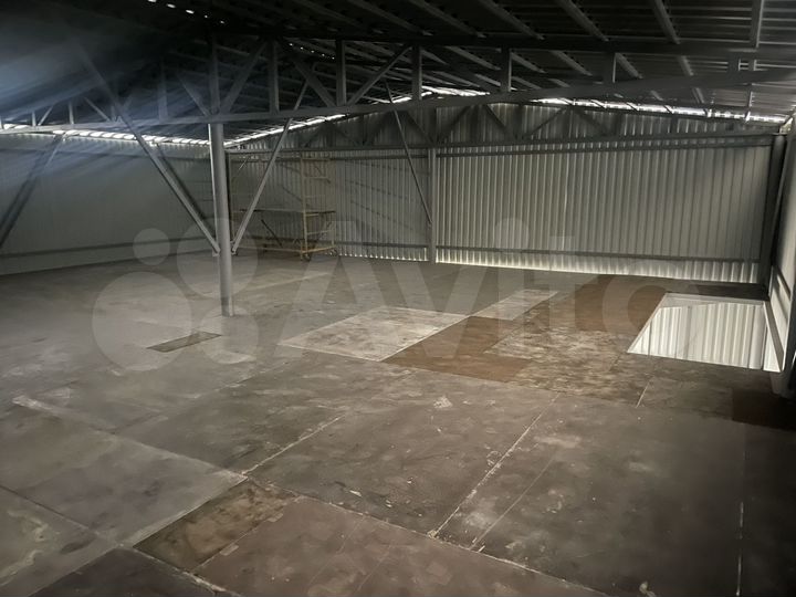 Склад, 300 м²